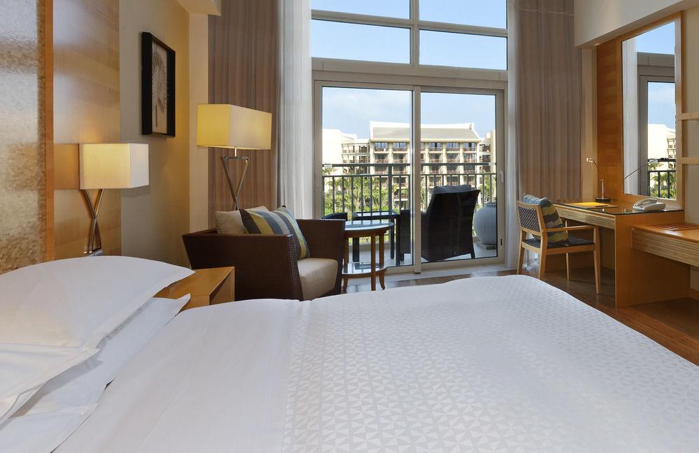 Four Points By Sheraton Shenzhou Peninsula Resort Wanning Buitenkant foto