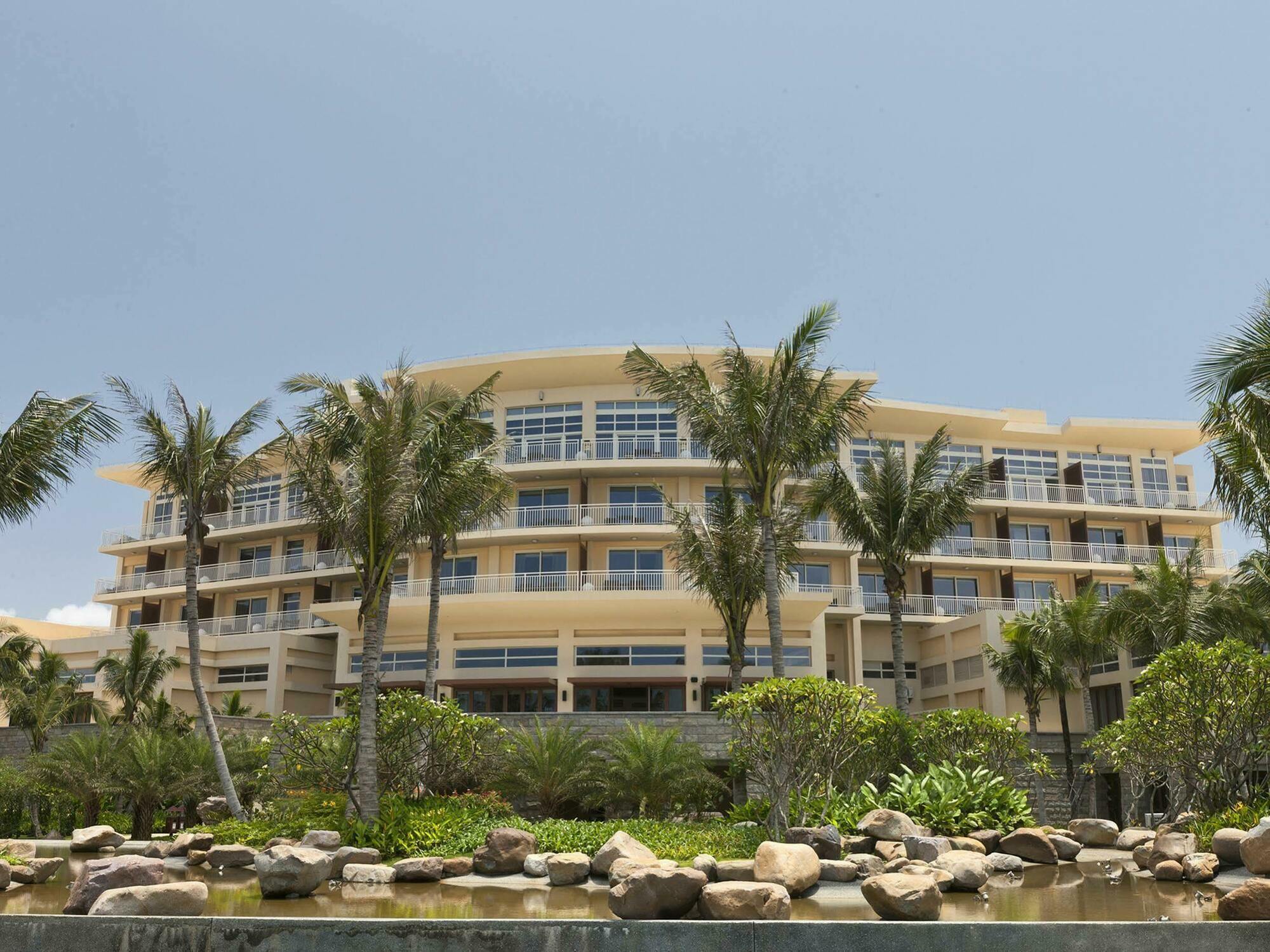 Four Points By Sheraton Shenzhou Peninsula Resort Wanning Buitenkant foto